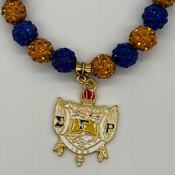 Sigma Gamma Rho Beaded Bling Shield Elastic Charm Bracelet - Picture 5 of 7